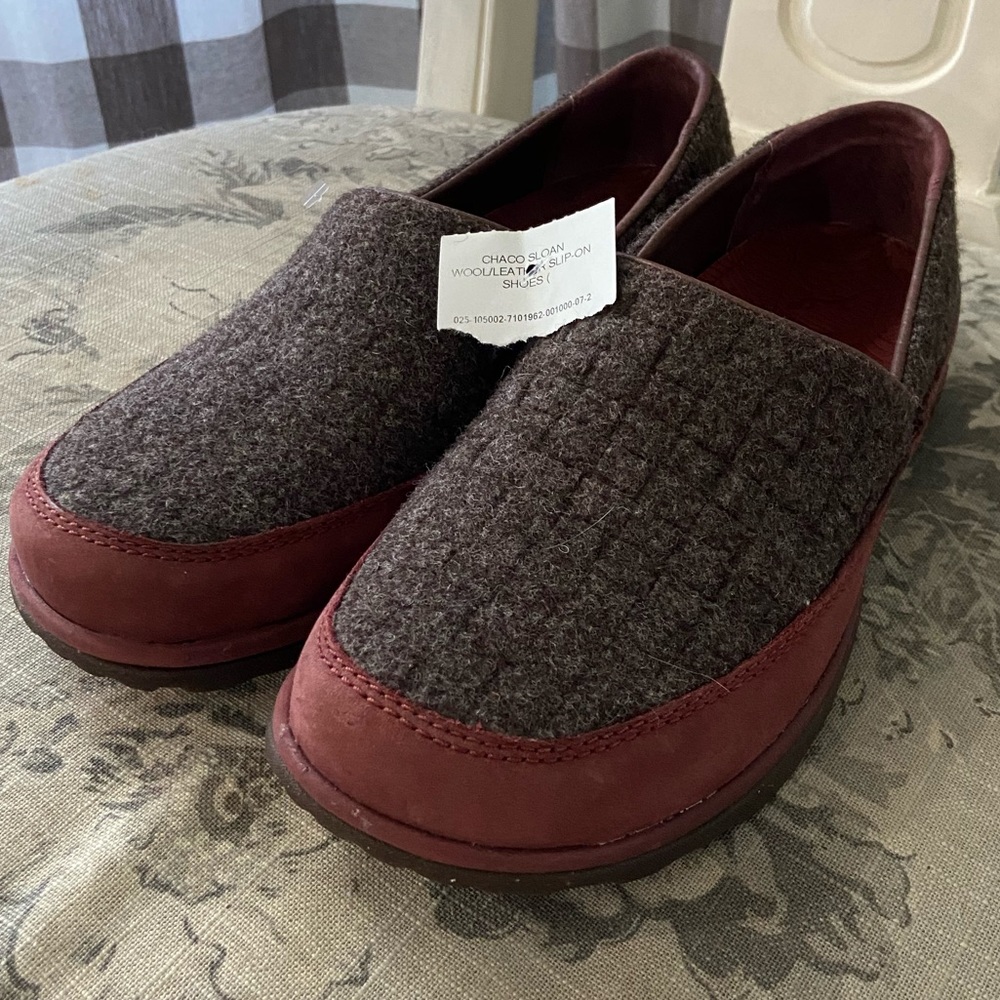 New Chaco Sloan Burgundy Shoes women’s 8
